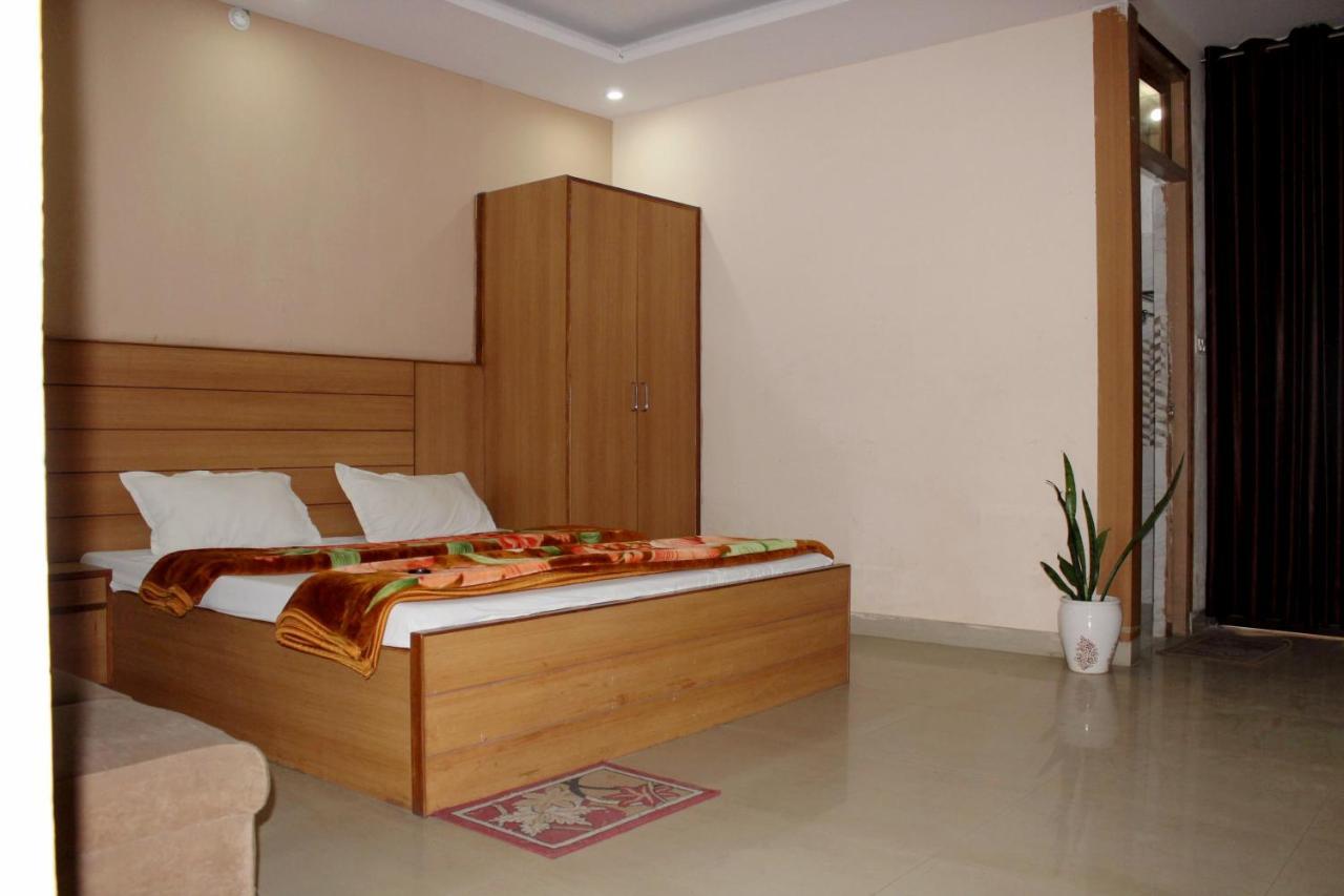 Wellness Home Lucknow Eksteriør billede
