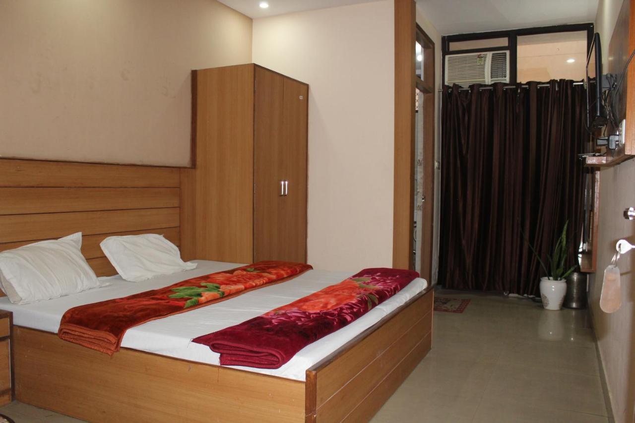 Wellness Home Lucknow Eksteriør billede