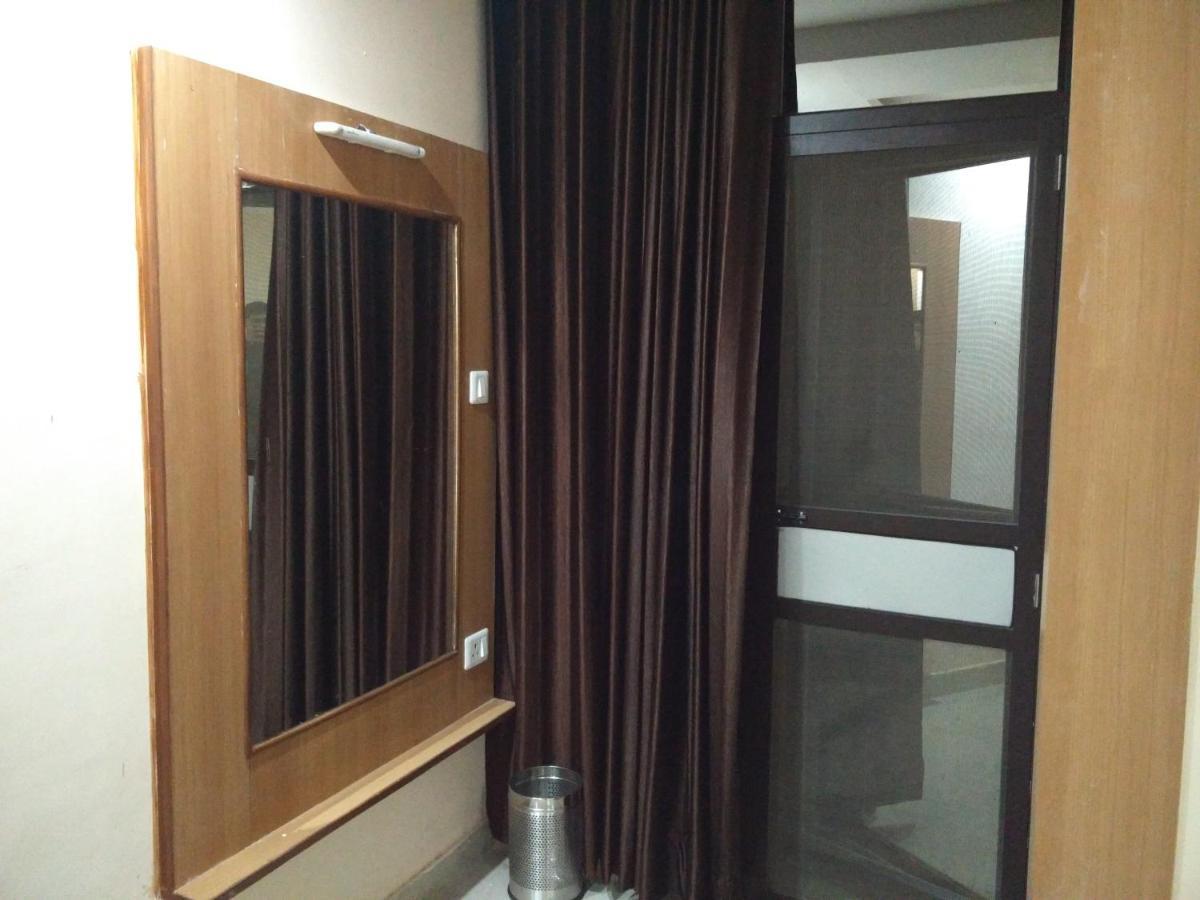 Wellness Home Lucknow Eksteriør billede